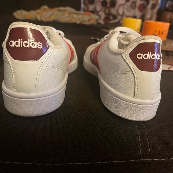 Women’s adidas’s - Picture 2 of 3